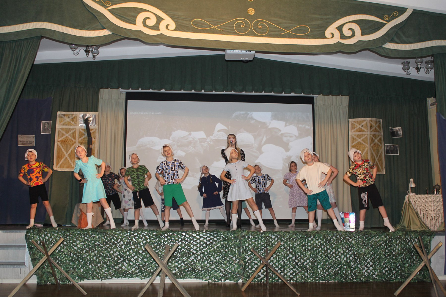 Подвигу Ленинграда посвящается